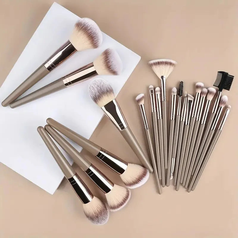 Premium Makeup Brush Set – Soft Fluffy Cosmetic Brushes for Flawless Makeup