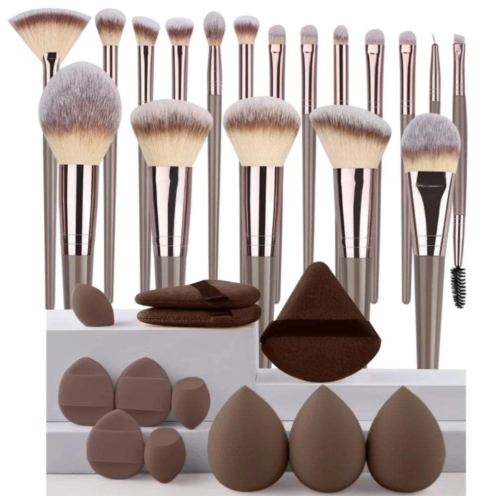 Premium Makeup Brush Set – Soft Fluffy Cosmetic Brushes for Flawless Makeup